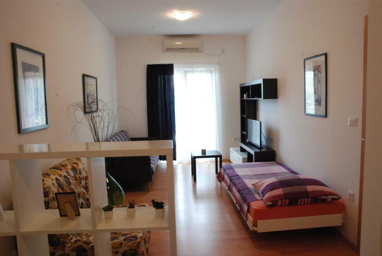 Rosini Apartmani Radin מראה חיצוני תמונה