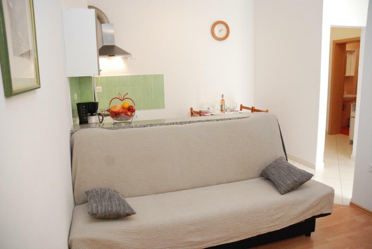 Rosini Apartmani Radin מראה חיצוני תמונה